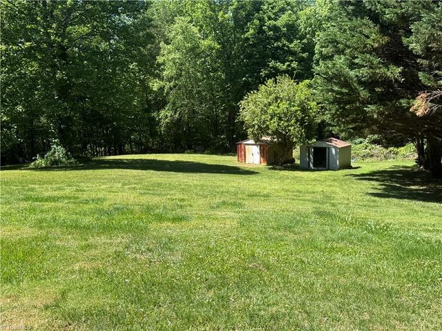 273 Woodbridge Drive, Mount Airy, NC 27030