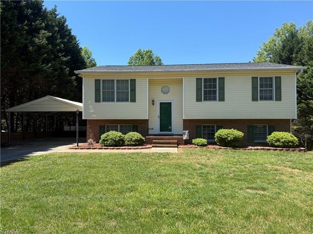 273 Woodbridge Drive, Mount Airy, NC 27030