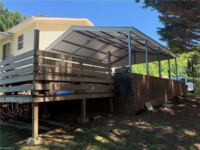 273 Woodbridge Drive, Mount Airy, NC 27030