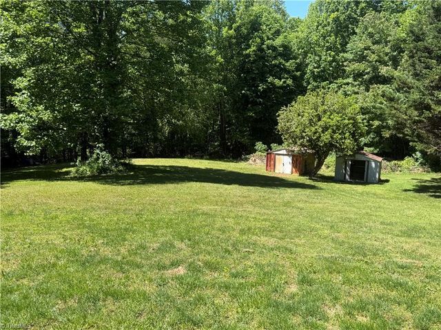 273 Woodbridge Drive, Mount Airy, NC 27030