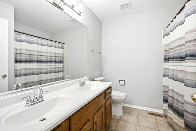 1497 Lilac Drive, Crystal Lake, IL 60014