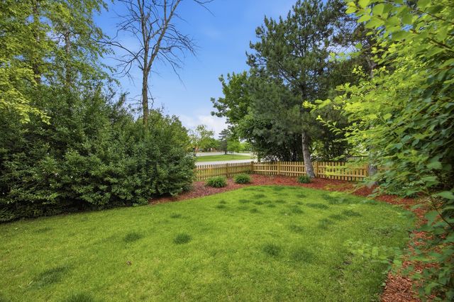 1497 Lilac Drive, Crystal Lake, IL 60014