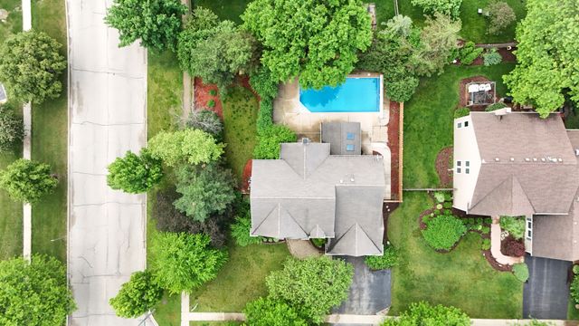 1497 Lilac Drive, Crystal Lake, IL 60014
