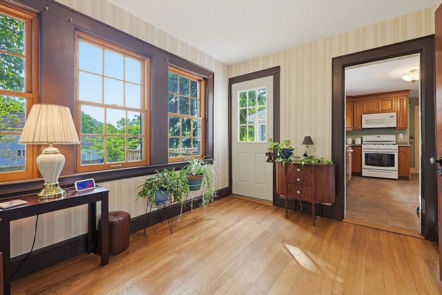 111 Gay St, Norwood, MA 02062