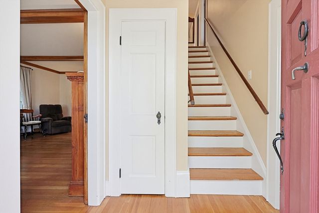 111 Gay St, Norwood, MA 02062
