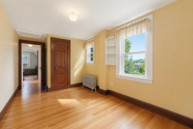 111 Gay St, Norwood, MA 02062