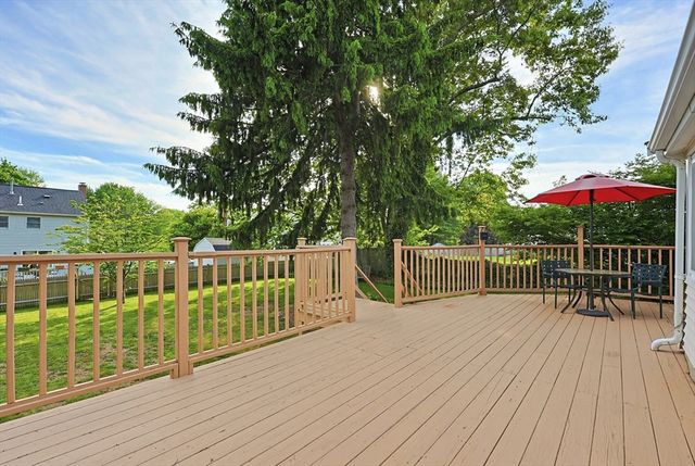 111 Gay St, Norwood, MA 02062