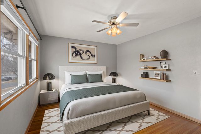 807 Rose Place, Roseville, MN 55113