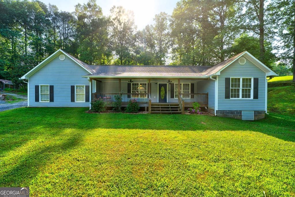 30 Red Bird Lane, Ellijay, GA 30540