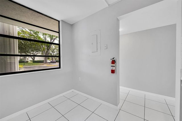 1713 Whitehall Drive 103, Davie, FL 33324