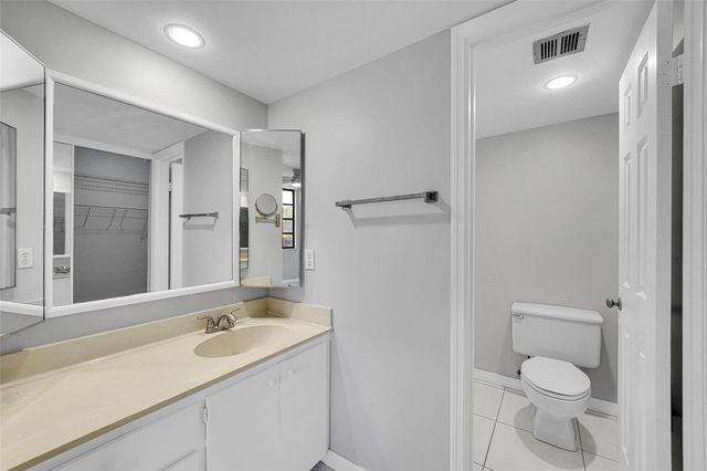 1713 Whitehall Drive 103, Davie, FL 33324