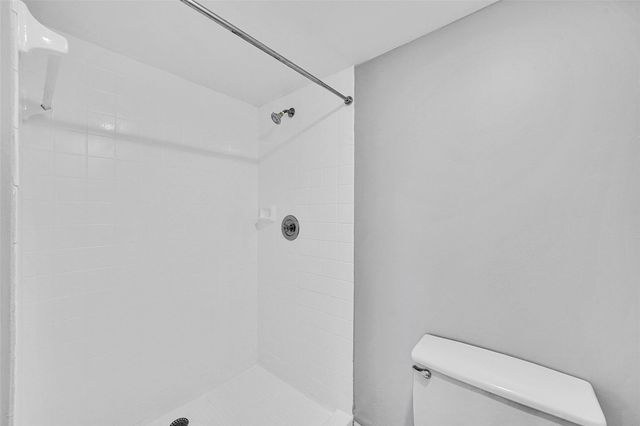 1713 Whitehall Drive 103, Davie, FL 33324