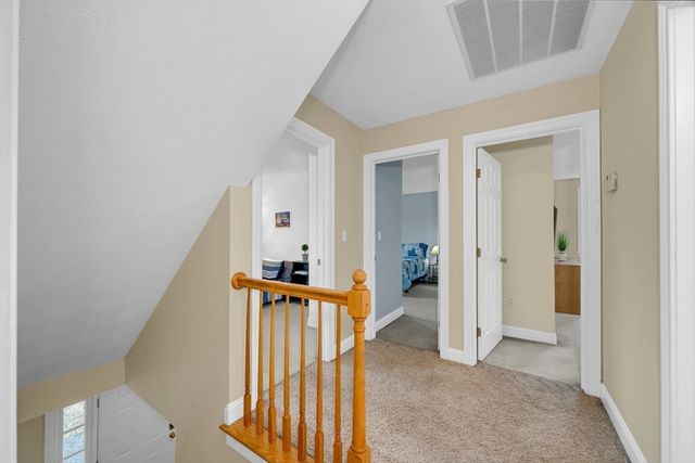 10 Stonehedge Dr, Wilmington, MA 01887