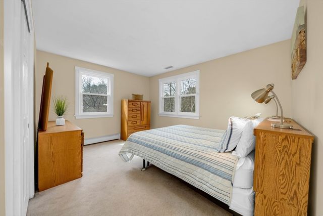 10 Stonehedge Dr, Wilmington, MA 01887