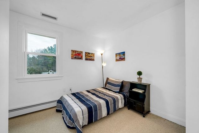 10 Stonehedge Dr, Wilmington, MA 01887