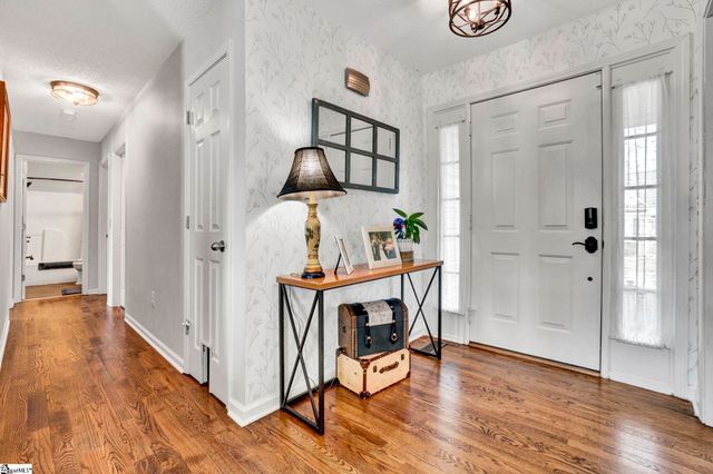 6 Bartles Court, Simpsonville, SC 29681