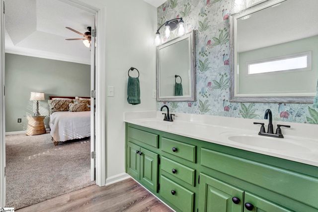 6 Bartles Court, Simpsonville, SC 29681