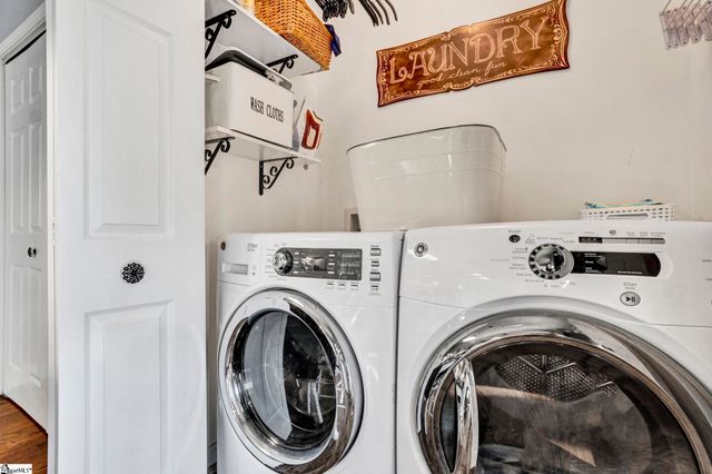 6 Bartles Court, Simpsonville, SC 29681