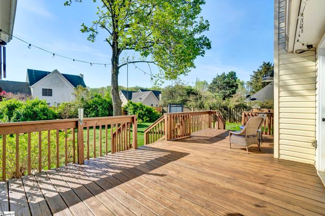 6 Bartles Court, Simpsonville, SC 29681