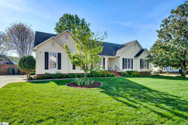 6 Bartles Court, Simpsonville, SC 29681