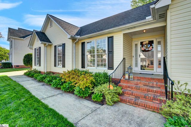 6 Bartles Court, Simpsonville, SC 29681