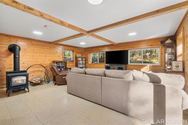 10711 N Tuttle Road, Free Soil, MI 49411