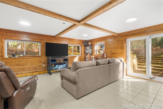 10711 N Tuttle Road, Free Soil, MI 49411