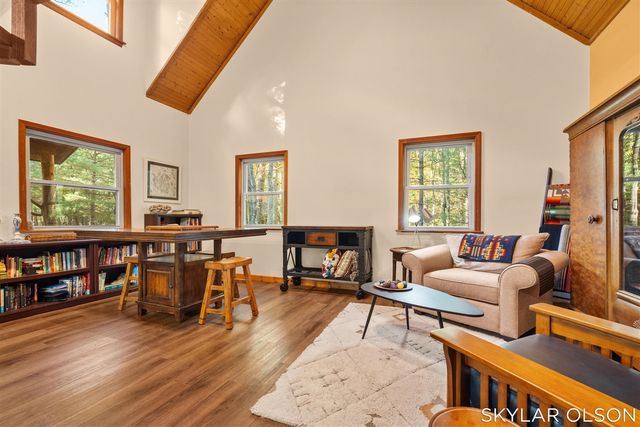 10711 N Tuttle Road, Free Soil, MI 49411