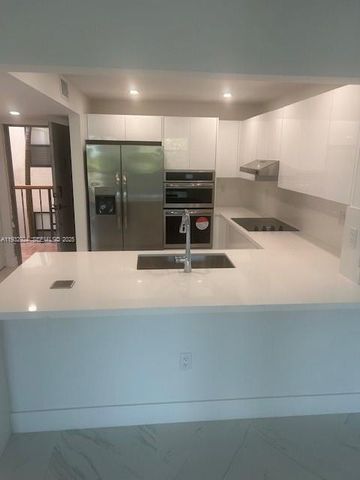 55 Ocean Lane Dr 3034, Key Biscayne, FL 33149