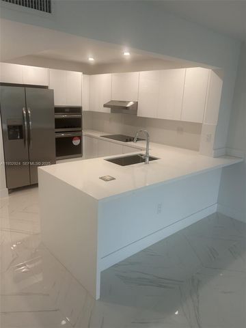 55 Ocean Lane Dr 3034, Key Biscayne, FL 33149