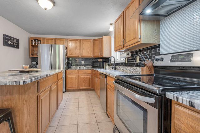 22 Brandy Lane, Pelham, NH 03076