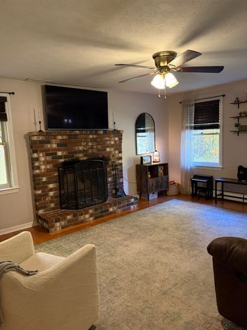 22 Brandy Lane, Pelham, NH 03076