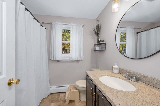 22 Brandy Lane, Pelham, NH 03076