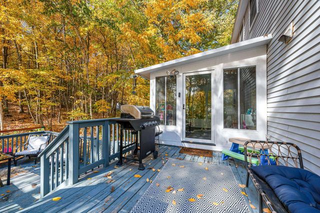 22 Brandy Lane, Pelham, NH 03076