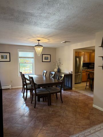 22 Brandy Lane, Pelham, NH 03076