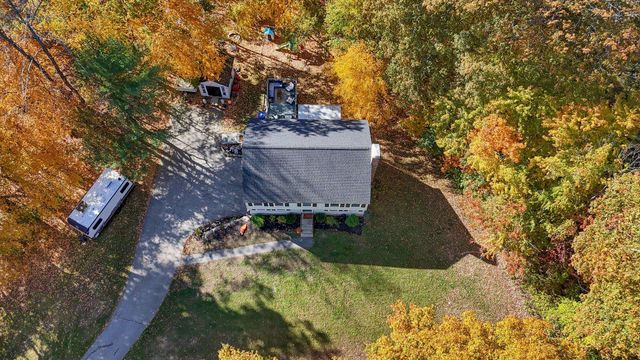 22 Brandy Lane, Pelham, NH 03076