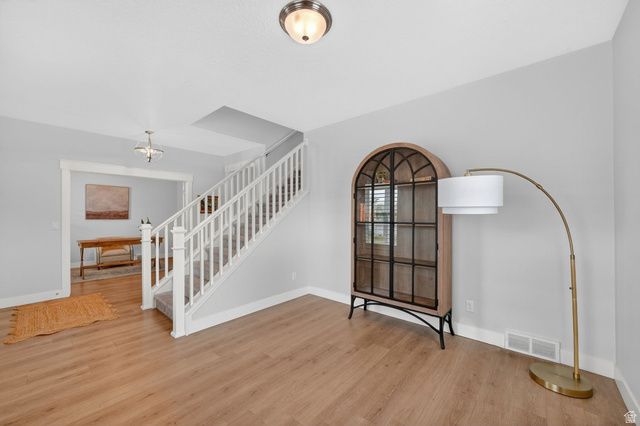 10854 S LAMOND DR, South Jordan, UT 84009