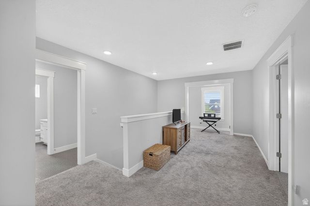 10854 S LAMOND DR, South Jordan, UT 84009