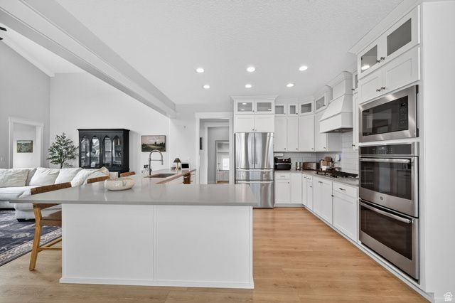 10854 S LAMOND DR, South Jordan, UT 84009