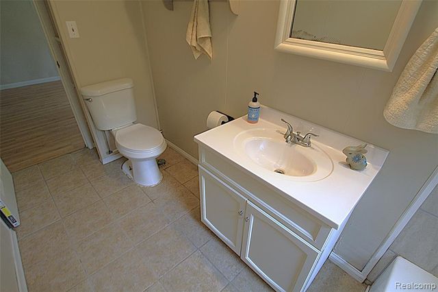 5964 Kader Drive, Flint, MI 48506