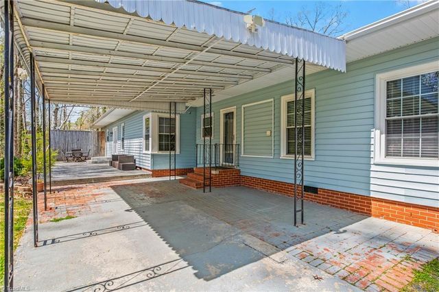 120 Shaw Street, Randleman, NC 27317