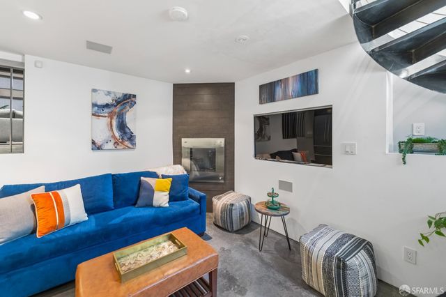 2459 Lombard Street, San Francisco, CA 94123