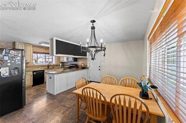 44 N Dartmouth Street, Colorado Springs, CO 80911