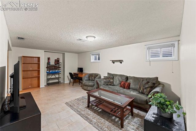 44 N Dartmouth Street, Colorado Springs, CO 80911