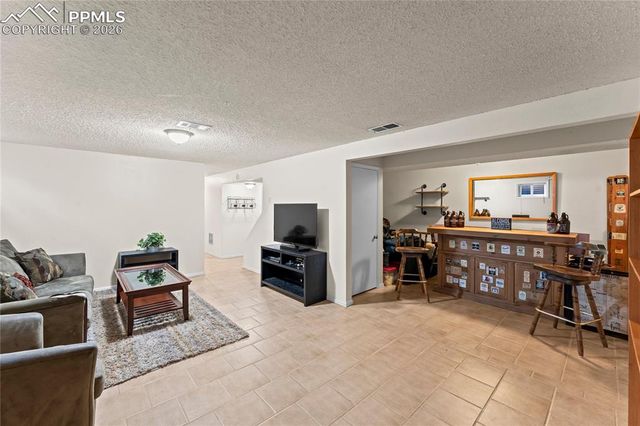 44 N Dartmouth Street, Colorado Springs, CO 80911