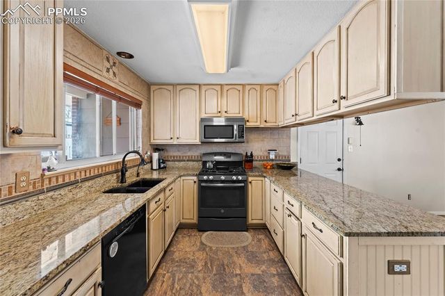 44 N Dartmouth Street, Colorado Springs, CO 80911