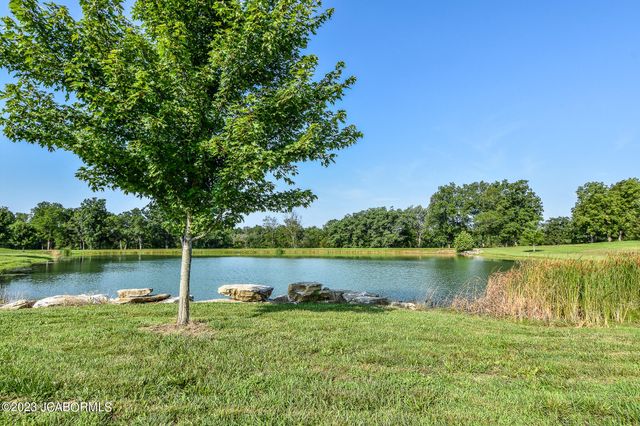 10995 EAGLE LAKE LANE, Holts Summit, MO 65043