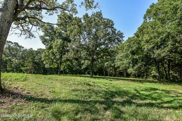 10995 EAGLE LAKE LANE, Holts Summit, MO 65043