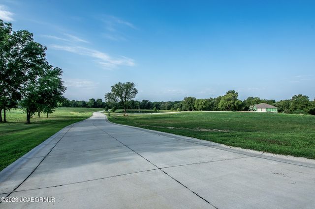 10995 EAGLE LAKE LANE, Holts Summit, MO 65043