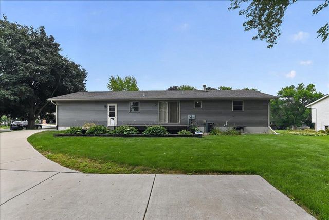 500 Hank's Hollow Trail, Deforest, WI 53532